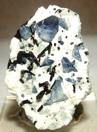 Benitoite with Neptunite and Natrolite from Dallas Gem Mine, San Benito River headwaters area, New Idria District, Diablo Range, San Benito Co., California