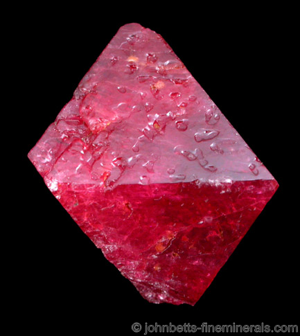 Spinel: The mineral Spinel information and pictures.