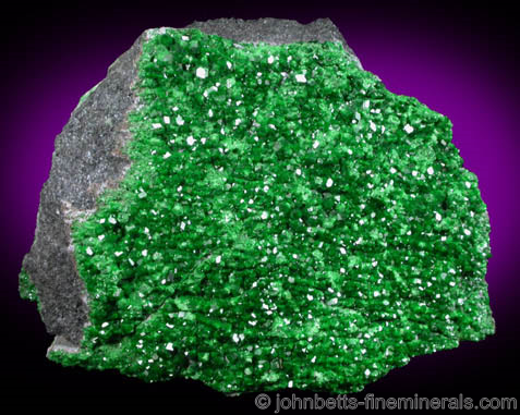 Uvarovite Crystals Coating Matrix