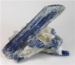 Kyanite gemstone