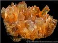 Селен камень. Гипс селенит минерал. Селенит в природе. Оранжевые Кристаллы минерал. Селенит цветной минерал.